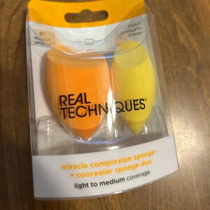 Real techniques Makeup sponges set‎ of 2 NWT